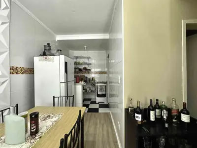 Apartamento - Duplex com 2 quartos (sendo 1 suite(s)) a 1100,00 metros praia.