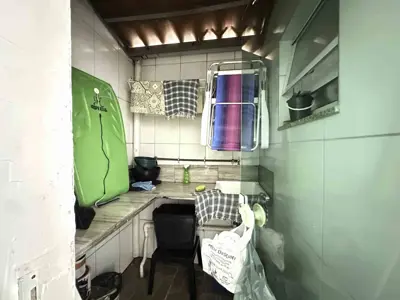 Apartamento - Duplex com 2 quartos (sendo 1 suite(s)) a 1100,00 metros praia.