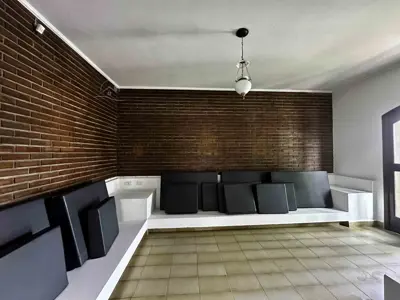 Casa - Térrea com 4 quartos (sendo 2 suite(s)) a 100,00 metros praia.