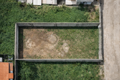 Terreno - Murado com  quartos  a 2000,00 metros praia.