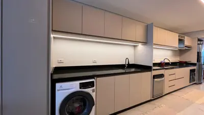 Casa - Térrea com 3 quartos (sendo 1 suite(s)) a 600,00 metros praia.