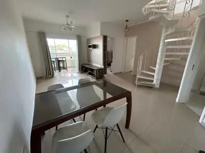 Apartamento - Duplex com 3 quartos (sendo 2 suite(s)) a 1000,00 metros praia.