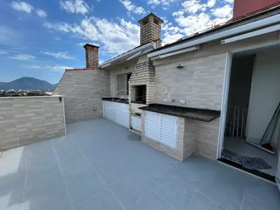 Apartamento - Duplex com 3 quartos (sendo 2 suite(s)) a 1000,00 metros praia.