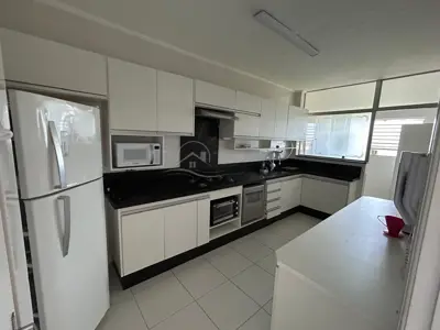 Apartamento - Duplex com 3 quartos (sendo 2 suite(s)) a 1000,00 metros praia.