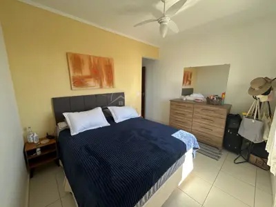 Apartamento - Cobertura com 3 quartos (sendo 2 suite(s)) a 1000,00 metros praia.