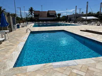 Casa - Sobrado com 4 quartos (sendo 2 suite(s)) a 400,00 metros praia.