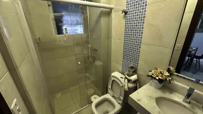 Apartamento - Alto com 3 quartos (sendo 2 suite(s)) a 700,00 metros praia.