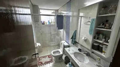Apartamento - Alto com 3 quartos (sendo 2 suite(s)) a 700,00 metros praia.
