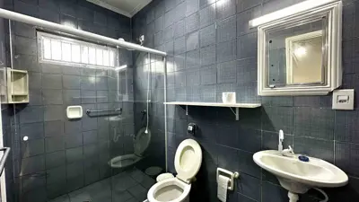 Casa - Térrea com 3 quartos  a 300,00 metros praia.