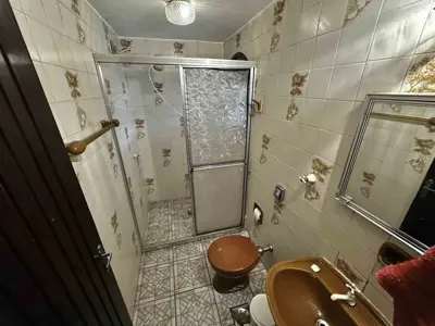 Casa - Térrea com 2 quartos (sendo 1 suite(s)) a 2000,00 metros praia.