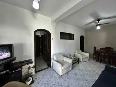 Casa - Térrea com 2 quartos (sendo 1 suite(s)) a 2000,00 metros praia.