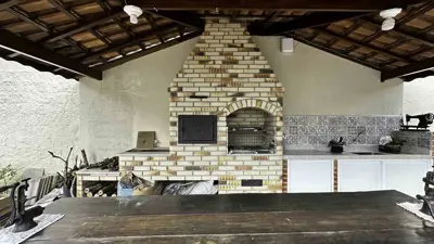 Casa - Térrea com 2 quartos (sendo 2 suite(s)) a 1000,00 metros praia.