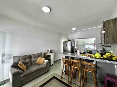 Casa - Térrea com piscina com 2 quartos (sendo 1 suite(s)) a 1300,00 metros praia.