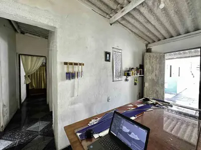 Casa - Térrea com 1 quartos  a 2000,00 metros praia.