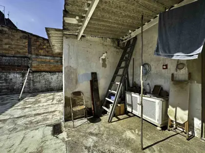 Casa - Térrea com 1 quartos  a 2000,00 metros praia.