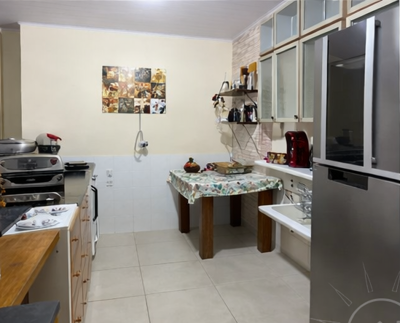 Chácara - Rural com  quartos  a 3000,00 metros praia.