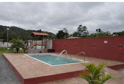 Chácara - Rural com  quartos  a 3000,00 metros praia.