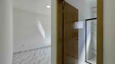 Casa - Térrea com 3 quartos (sendo 1 suite(s)) a 1500,00 metros praia.