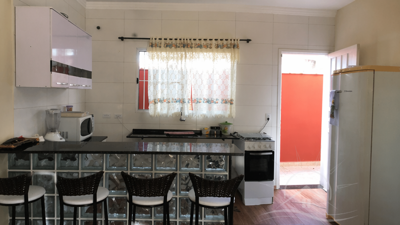 Casa - Sobrado com 2 quartos (sendo 1 suite(s)) a 500,00 metros praia.