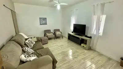 Casa - Térrea com piscina com 4 quartos (sendo 4 suite(s)) a 3000,00 metros praia.