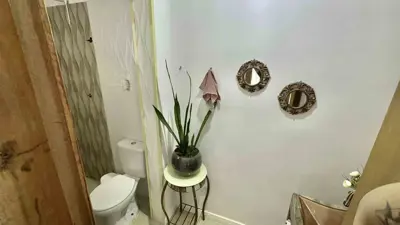 Casa - Térrea com piscina com 4 quartos (sendo 4 suite(s)) a 3000,00 metros praia.