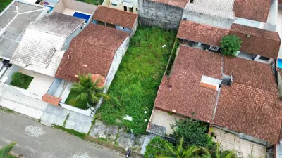 Terreno - Murado com  quartos  a 800,00 metros praia.