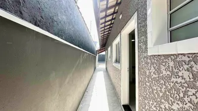 Casa - Térrea com 2 quartos (sendo 2 suite(s)) a 1500,00 metros praia.