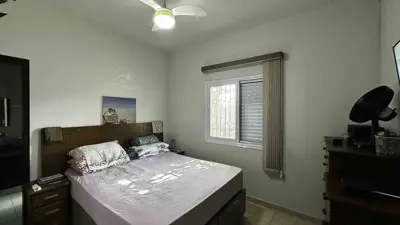 Casa - Térrea com 3 quartos (sendo 1 suite(s)) a 900,00 metros praia.