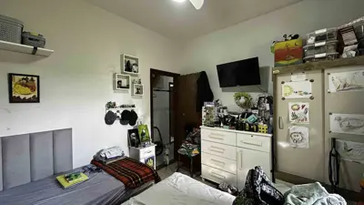 Casa - Térrea com 3 quartos (sendo 1 suite(s)) a 900,00 metros praia.