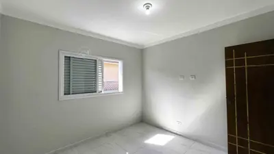 Apartamento - Alto com 3 quartos (sendo 1 suite(s)) a 550,00 metros praia.
