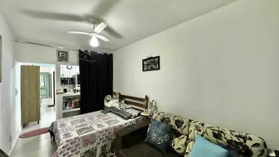 Casa - Térrea com Edícula com 2 quartos (sendo 1 suite(s)) a 700,00 metros praia.