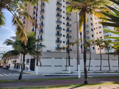 Apartamento - Triplex com 5 quartos (sendo 5 suite(s)) a 0,00 metros praia.
