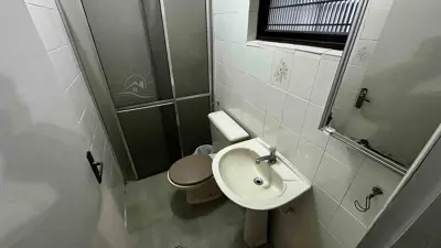 Casa - Térrea com 2 quartos (sendo 1 suite(s)) a 600,00 metros praia.