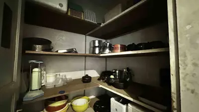 Casa - Sobrado com 3 quartos (sendo 1 suite(s)) a 400,00 metros praia.