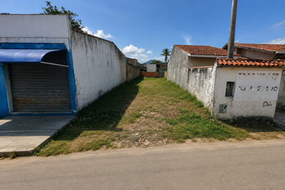 Terreno - Murado com  quartos  a 3000,00 metros praia.