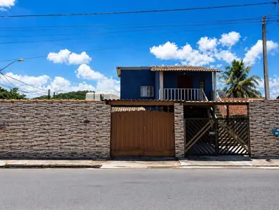 Casa - Térrea com 2 quartos  a 3000,00 metros praia.