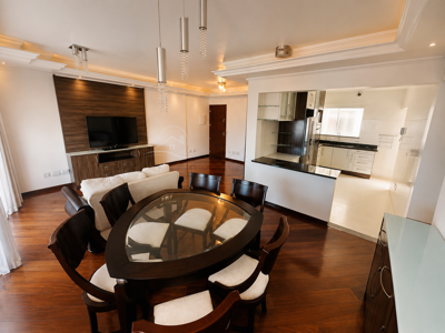 Apartamento - Alto com 3 quartos (sendo 1 suite(s)) a 700,00 metros praia.
