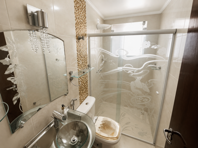 Apartamento - Alto com 3 quartos (sendo 1 suite(s)) a 700,00 metros praia.