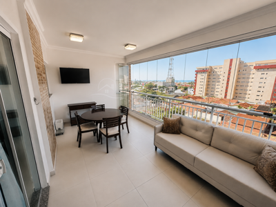 Apartamento - Alto com 3 quartos (sendo 1 suite(s)) a 700,00 metros praia.