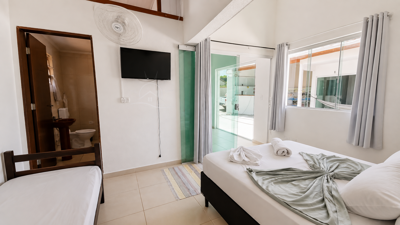 Hotel - Pousada com  quartos  a 800,00 metros praia.