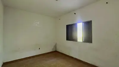 Casa - Térrea com 3 quartos  a 1500,00 metros praia.