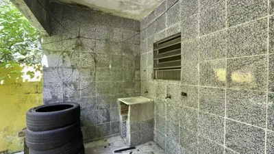 Casa - Térrea com 3 quartos  a 1500,00 metros praia.