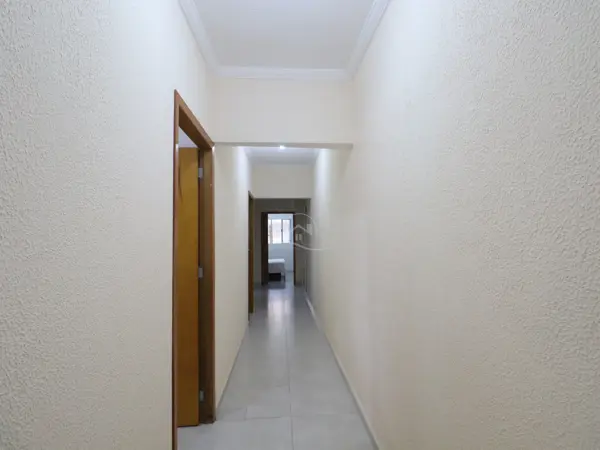 Casa - Térrea com 4 quartos  a 1500,00 metros praia.