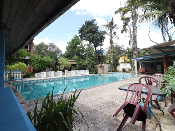 Hotel - Pousada com  quartos  a 800,00 metros praia.