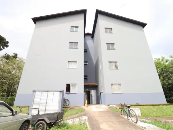Apartamento - Kitnet com 2 quartos (sendo 0 suite(s)) a 3000,00 metros praia.