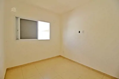 Casa - Térrea com 2 dormitórios (sendo 1 suite(s)) a 0,00 metros praia.