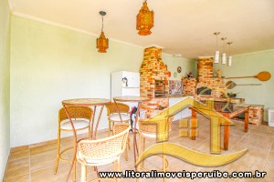 Casa - Térrea com 4 quartos (sendo 4 suite(s)) a 200,00 metros praia.