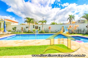 Casa - Térrea com 4 quartos (sendo 4 suite(s)) a 200,00 metros praia.