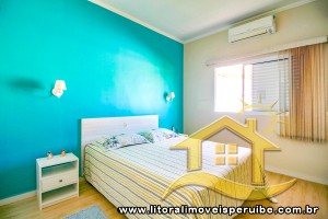 Casa - Térrea com 4 quartos (sendo 4 suite(s)) a 200,00 metros praia.