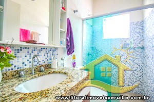 Casa - Térrea com 4 quartos (sendo 4 suite(s)) a 200,00 metros praia.